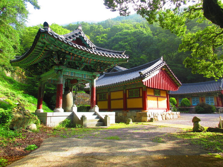 동종각 입구 앞에서 바라본 다보사의 모습