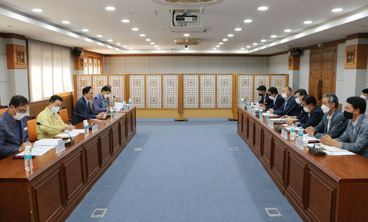 쌀값 폭락과 가격안정을 위한 대책 수립 간담회