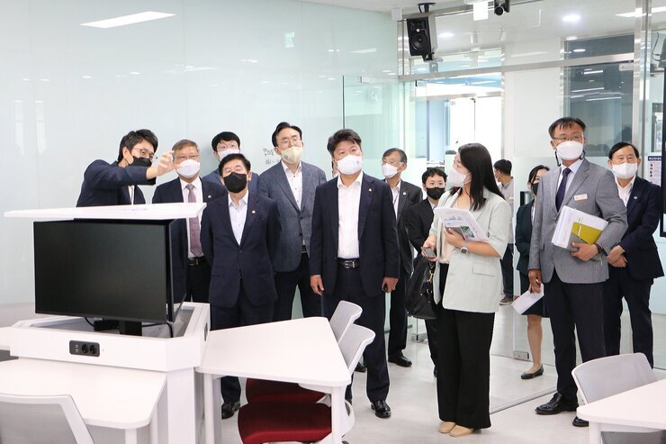 최상대 기재부 2차관 지역경제 현장 간담회