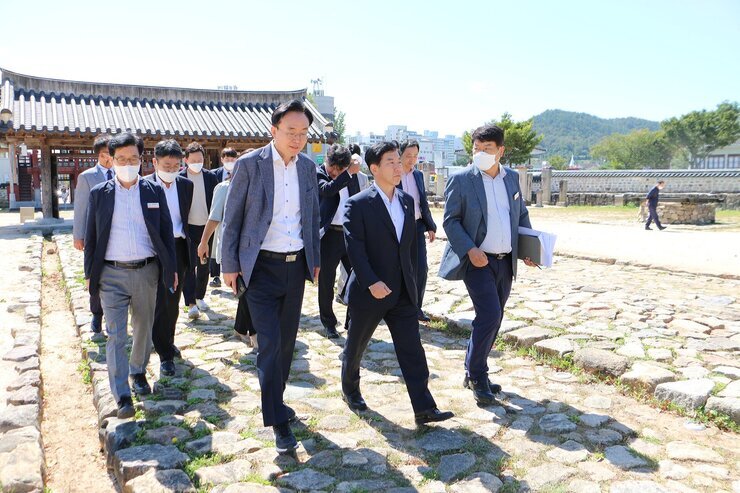 최상대 기재부 2차관 지역경제 현장 간담회