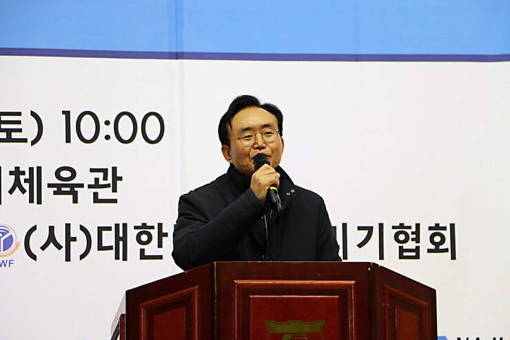 나주시장배 전국 줄다리기 최강전 나주시장의 환영사 모습 근접촬영