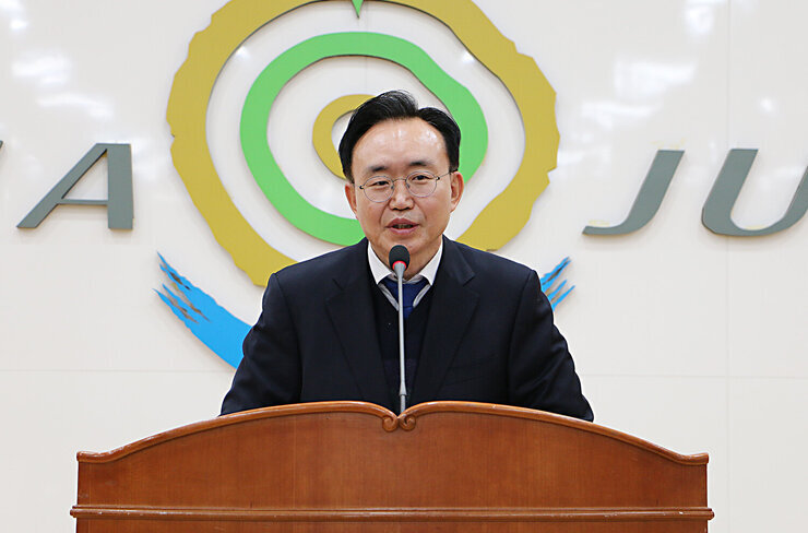 12월 중 정례조회 나주시장의 당부말씀 근접촬영