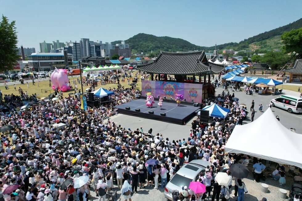 나주 원도심 달군 ‘캐치! 티니핑 가든’…가족 관광객 북적