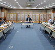문열공 김천일선생 유적관리위원회 회의 회의장 정면에서 촬영한 회의 모습