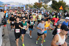 MBN 전국 나주마라톤대회 5km 참가 선수들이 출발선을 나서는 모습