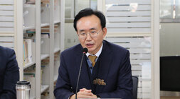 교육발전특구 관련 봉황고등학교 현장간담회 나주시장의 인사말 모습 근접촬영