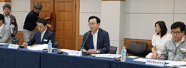 빛가람호수공원 어린이테마파크 조성 용역 중간보고회 나주시장의 인사말 모습 
