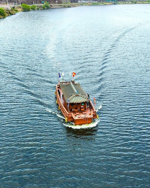 영산포 등대와 황포돛배